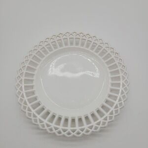 Milkglass Lattice‎ Plate 9"